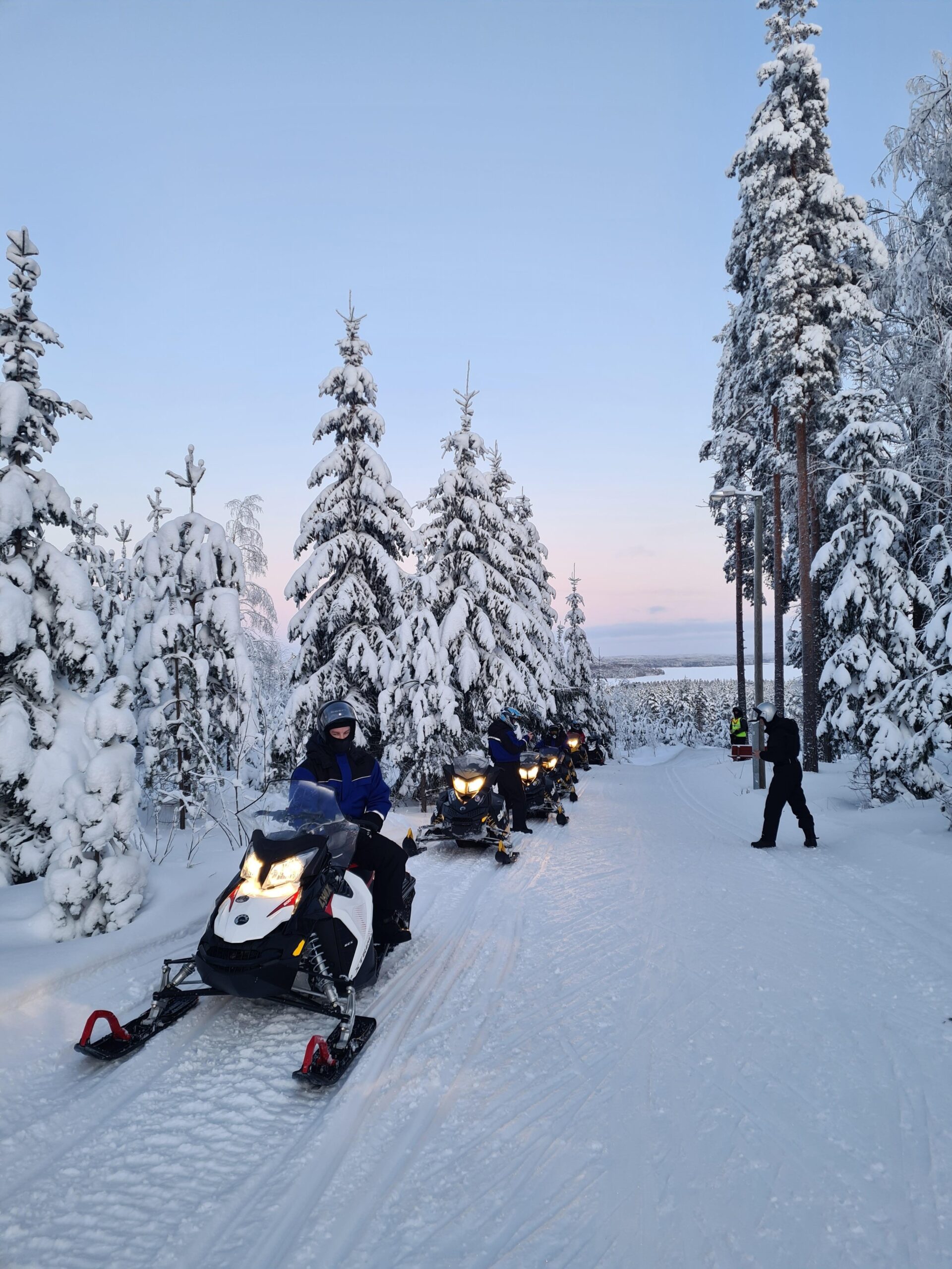 Moottorikelkkasafari